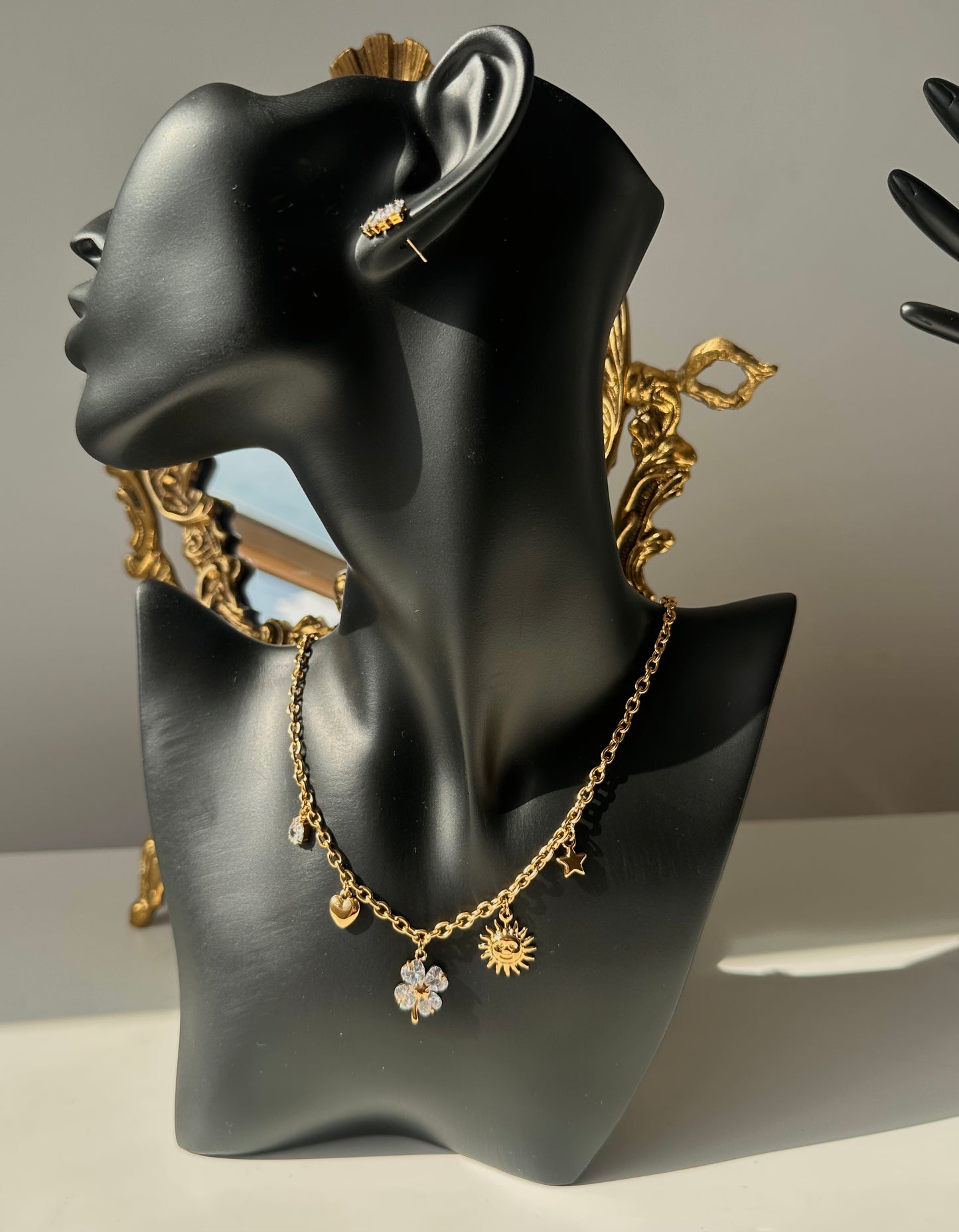 Collier chaîne charms