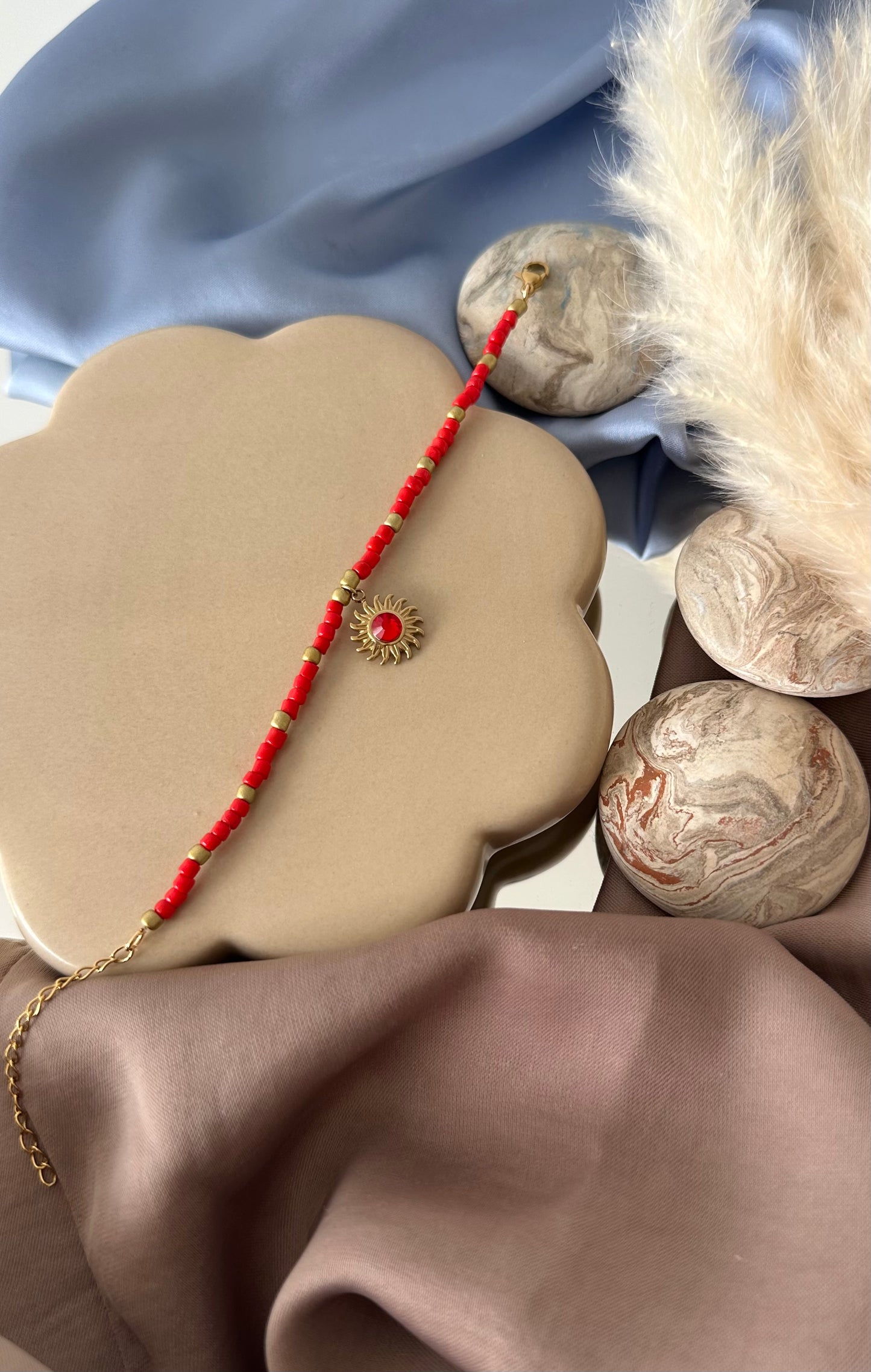 Bracelet étoile rouge fait main