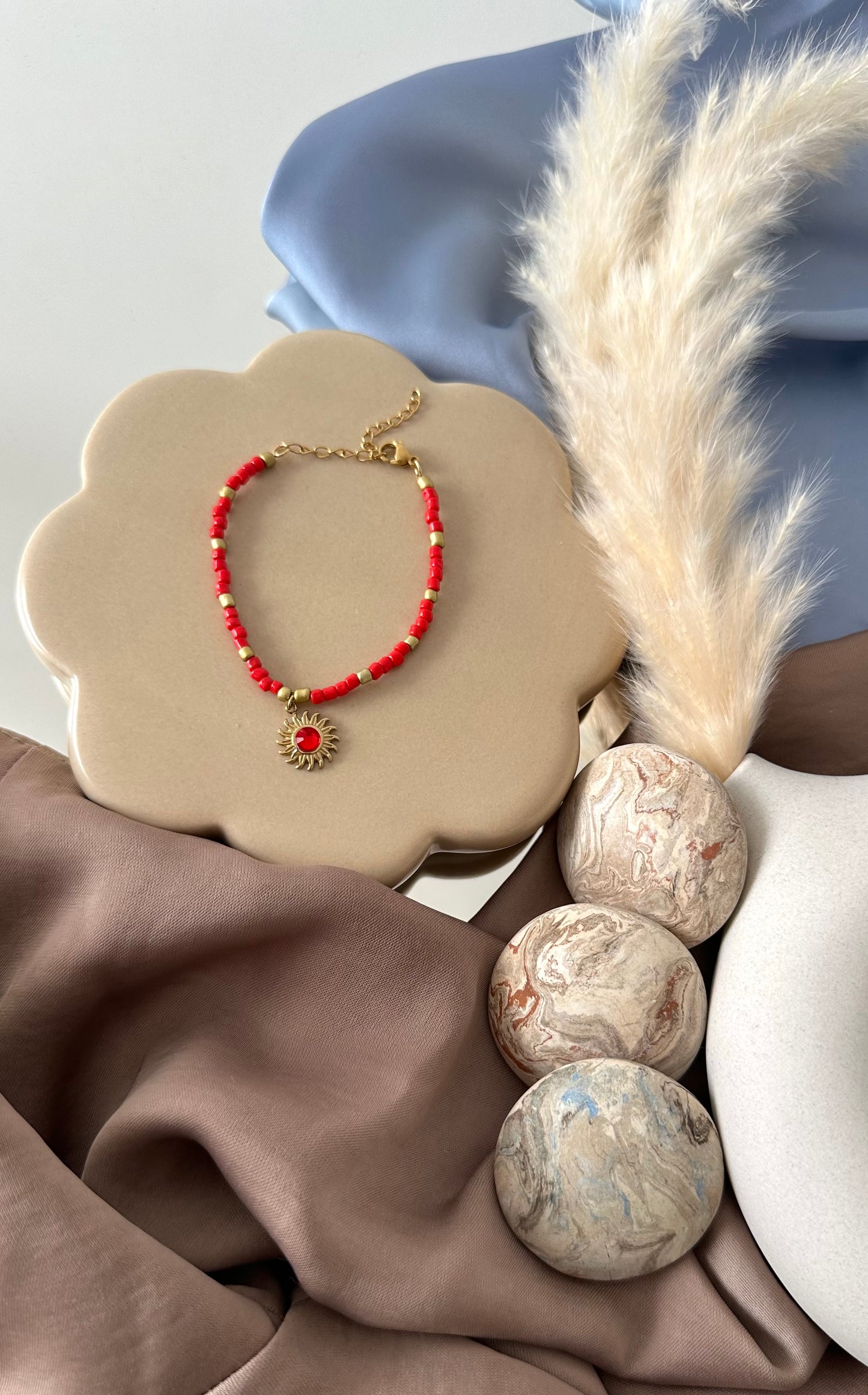 Bracelet étoile rouge fait main