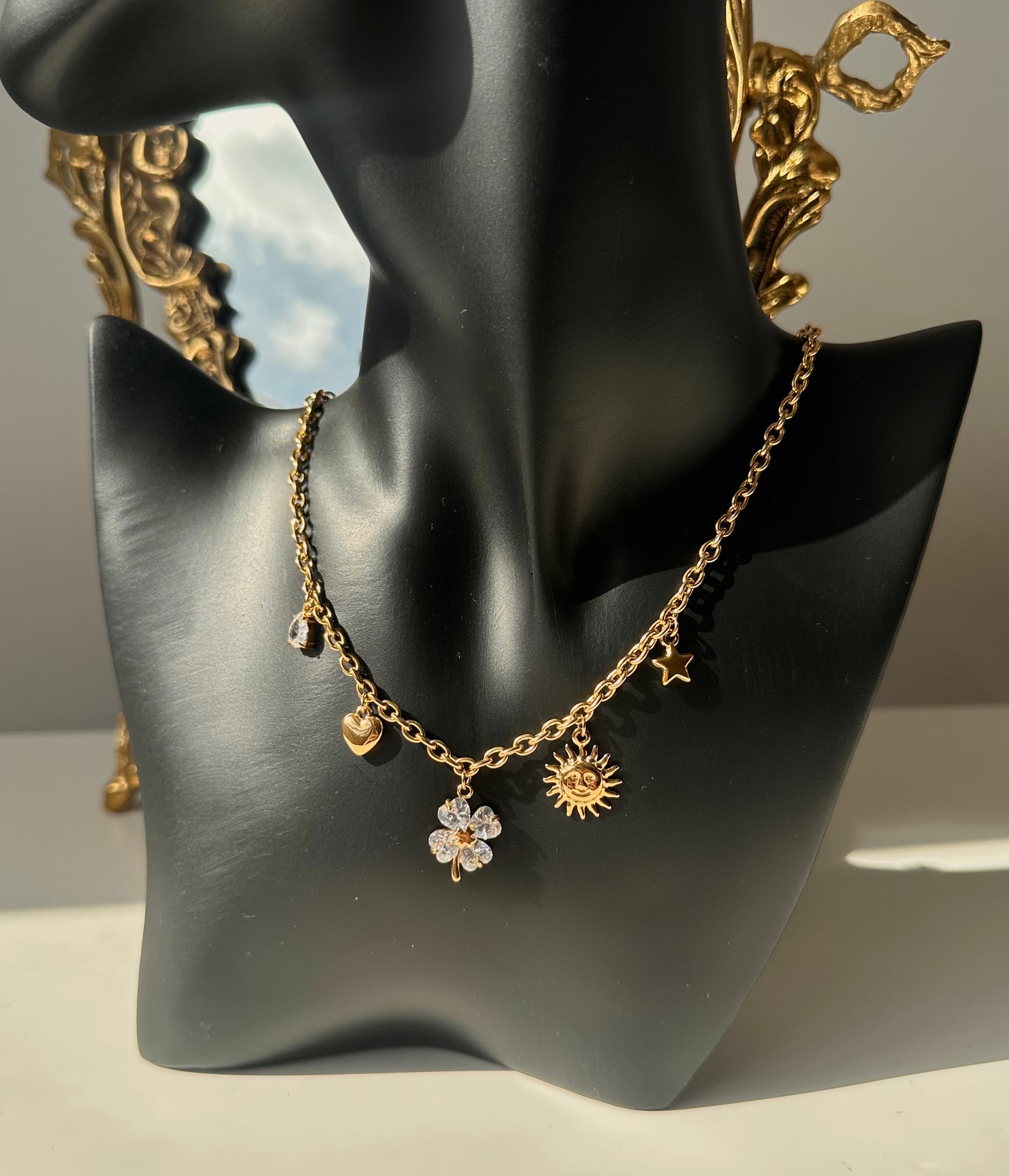 Collier chaîne charms